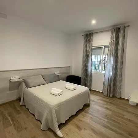 Saturno 1 宾馆 科尼尔-德拉弗龙特拉