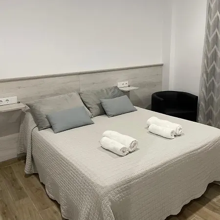 Saturno 1 宾馆 科尼尔-德拉弗龙特拉